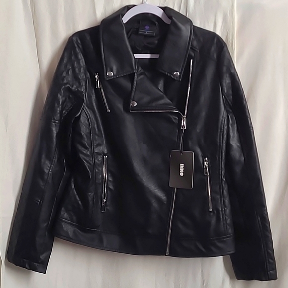 NWT Faux Leather Jacket w/Silver Hardware & Zippered Pockets - Picture 5 of 11